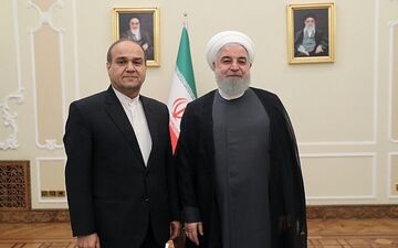 سفیر ایران استوارنامه خود را تقدیم رئیس جمهوری موقت الجزایر کرد