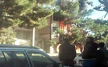 آتش‌سوزی یک واحد آپارتمان در "گناباد"+فیلم