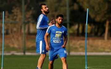  فرشید اسماعیلی: مگر کرونا یک هفته ای مهار می شود؟