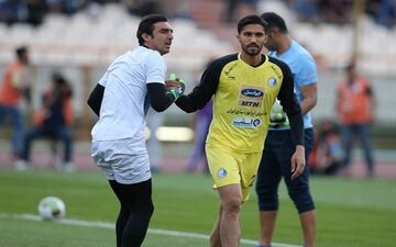 رحمتی و حسینی با اعصاب هواداران استقلال بازی کردند