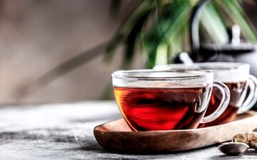 نوشیدن چند فنجان چای در طول روز مجاز است؟

