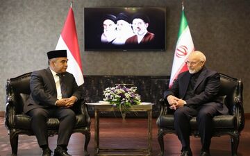 قالیباف: کسی می‌تواند با آمریکا مذاکره کند که آماده جنگ باشد 