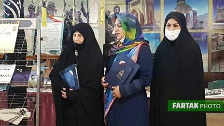 رو نمایی از نمایش‌‌نامه ساعت به وقت کرونا و کتاب گذرگاه