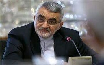 بروجردی: آمریکا باید ادب سیاسی را یاد بگیردو به آن احترام بگذارد