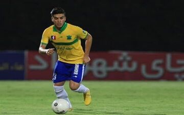 هافبک المعیذر قطر به پیکان پیوست