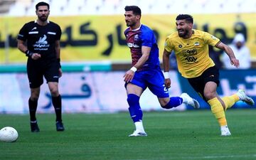 صعود آسان سپاهان با هت‌تریک مغانلو

