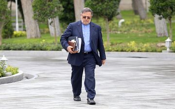 برای اتصال شبکه شتاب ایران به مسترکارت در حال مذاکره هستیم/به آذربایجان و ترکیه امسال متصل می‌شویم