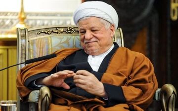 ساده‌ترین سفره‌ی افطار آیت‌الله هاشمی: تصویری به یاد ماندنی از ماه رمضان
