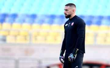 دروازه بان پرسپولیس از تهران رفتنی و جدا شد