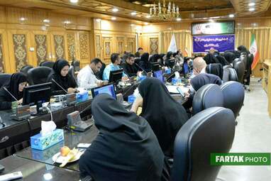  نشست خبری دکتر محمدابراهیم اعلمی آل‌آقا رئیس دانشگاه رازی کرمانشاه با اصحاب رسانه 
