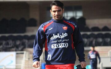 شهاب کرمی هافبک دفاعی ثابت پرسپولیس در دربی