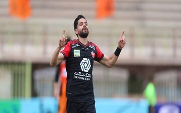 قرارداد کمال کامیابی‌نیا با پرسپولیس تمدید شد