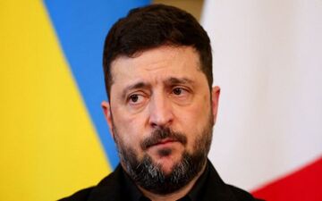 زلنسکی برگزاری انتخابات در ۲۴ فوریه را رد کرد