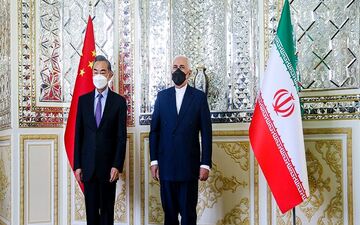 پیام های ظریف و همتای چینی در پنجاهمین سالگرد آغاز روابط سیاسی