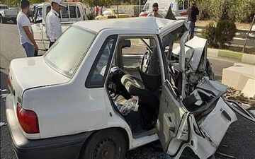 برخورد پراید و سمند در جاده ملکشاهی هفت مصدوم و یک فوتی برجای گذاشت
