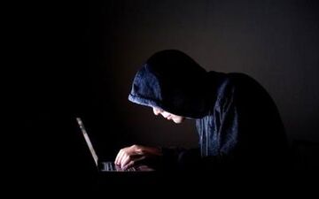 انتقامگیری اینترنتی مرد میانسال از همسر سابقش