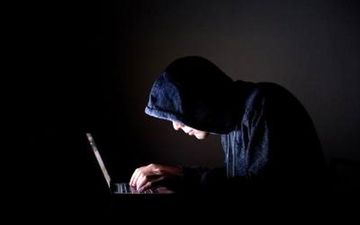 انتقامگیری اینترنتی مرد میانسال از همسر سابقش