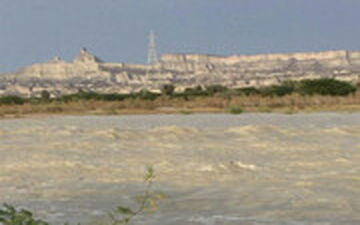 طغیان رودخانه خروشان در سیستان و پلوچستان