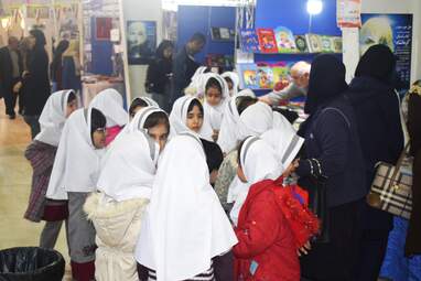 گزارش تصویری  از حضور خردسالان، کودکان در چهاردهمین نمایشگاه کتاب 