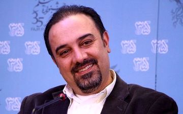 تصویری جنجالی از برزو ارجمند همرا همسرش در امریکا !|این عکس برزو ارجمند همه را متحیر کرد
