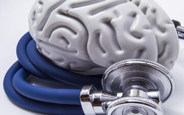 علائم عفونت مغزی در کودکان شامل چه مواردی است؟