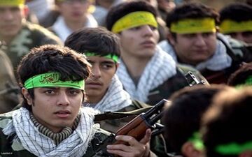 ماجرای اعزام کودکان ایرانی به جنگ توسط بسیج چیست؟+فیلم