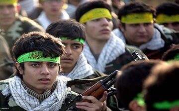 ماجرای اعزام کودکان ایرانی به جنگ توسط بسیج چیست؟+فیلم