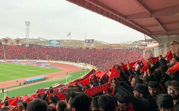 حاشیه دیدار تراکتورسازی - پرسپولیس/ پرشورها ورزشگاه را پر کردند