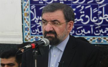 محسن رضائی: دولت‌ها نگاه به بیرون مرزها را متوقف کنند؛ امید دشمن به ضعف اقتصاد ایران