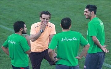  وقتی پرسپولیسی ها با علی کریمی راه نمی آیند