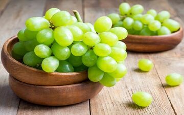 انگور بر علیه سرطان کولون