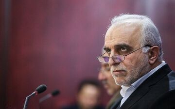 وزیر اقتصاد: گمرک برای صادرات باید فرش قرمز پهن کند