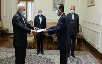 سفرایی که امروز با ظریف دیدار کردند + عکس