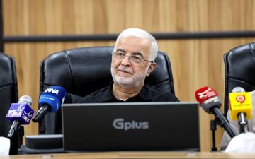  روزانه ۲۰۰ هزار زائر از مرز مهران تردد می‌کنند