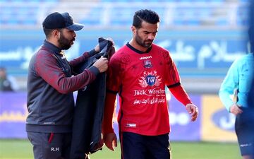 یک استقلالی به فوتبال شجاعی پایان داد