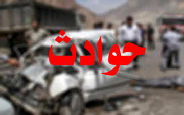 تلاش برای خاموش کردن خودروی آتش گرفته با فوت کردن! + فیلم 