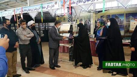 رو نمایی از نمایش‌‌نامه ساعت به وقت کرونا و کتاب گذرگاه
