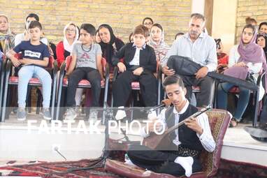 مراسم و اختتامیه سومین آوای تنبور دالاهو گهواره روستای بانزلانی
