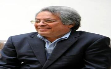 از نیاوردن عنوان «آقا» پیش از نام «شجریان» عذرخواهی می‌کنم