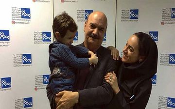 آقای مجری به همراه دختر و نوه اش در یک مراسم