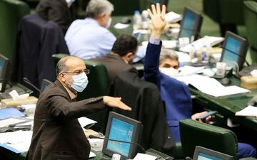 
قیمت پیامک در سال 1401 گران می شود
