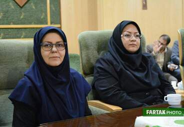 نشست معاون سیاسی وزارت کشور با معتمدین کرمانشاه