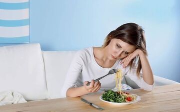 چرا در هوای گرم کم اشتها میشویم؟| آیا این موضوع خطرناک است؟