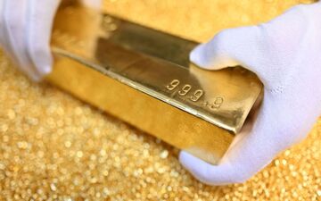 فروش ۱۴ کیلوگرم شمش طلای استاندارد در آخرین حراج پاییز