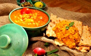 چگونه آبگوشت سنتی ایرانی خوش‌طعم درست کنیم؟