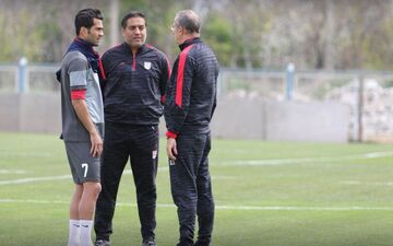 کاپیتان مسعود،مشاور لیکنز برای بازی پرسپولیس