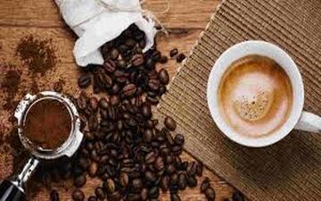 چرا قهوه حال آدم رو خوب میکنه؟