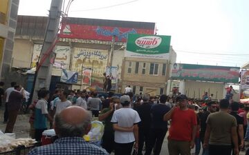  حاشیه دیدار نساجی - ذوب‌آهن / پُر شدن ورزشگاه ۳ ساعت مانده به شروع بازی/ درگیری هواداران و دخالت یگان ویژه 