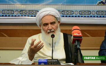 امام جمعه کرمانشاه: باید از ظرفیت‌های عظیم جوانان استفاده کرد
