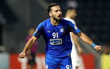 باقری برای مذاکره با مسئولان استقلال به باشگاه رفت